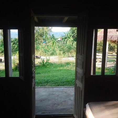 Shanta Ghar A Rustic Guesthouse Chitwan Esterno foto