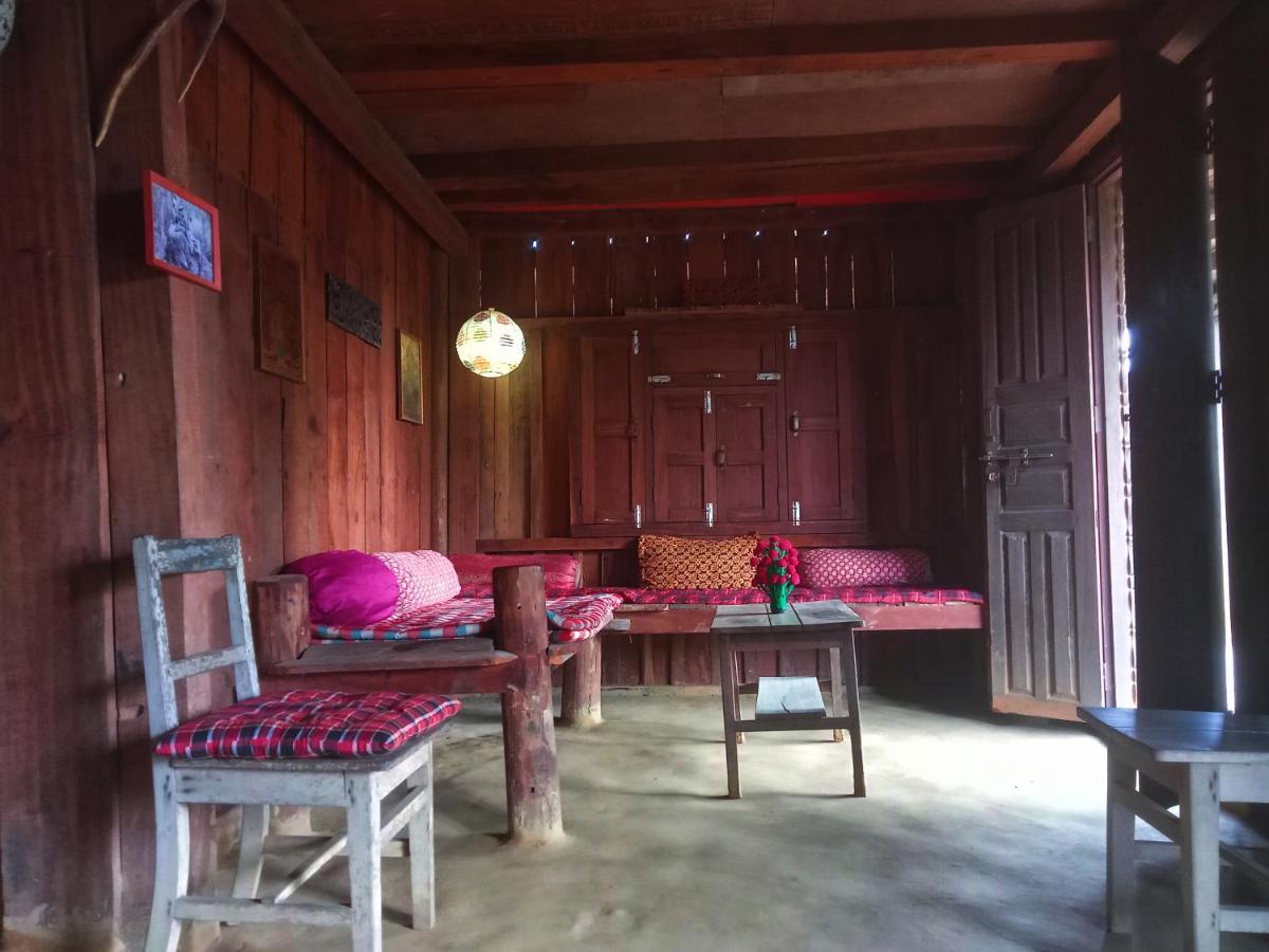 Shanta Ghar A Rustic Guesthouse Chitwan Esterno foto