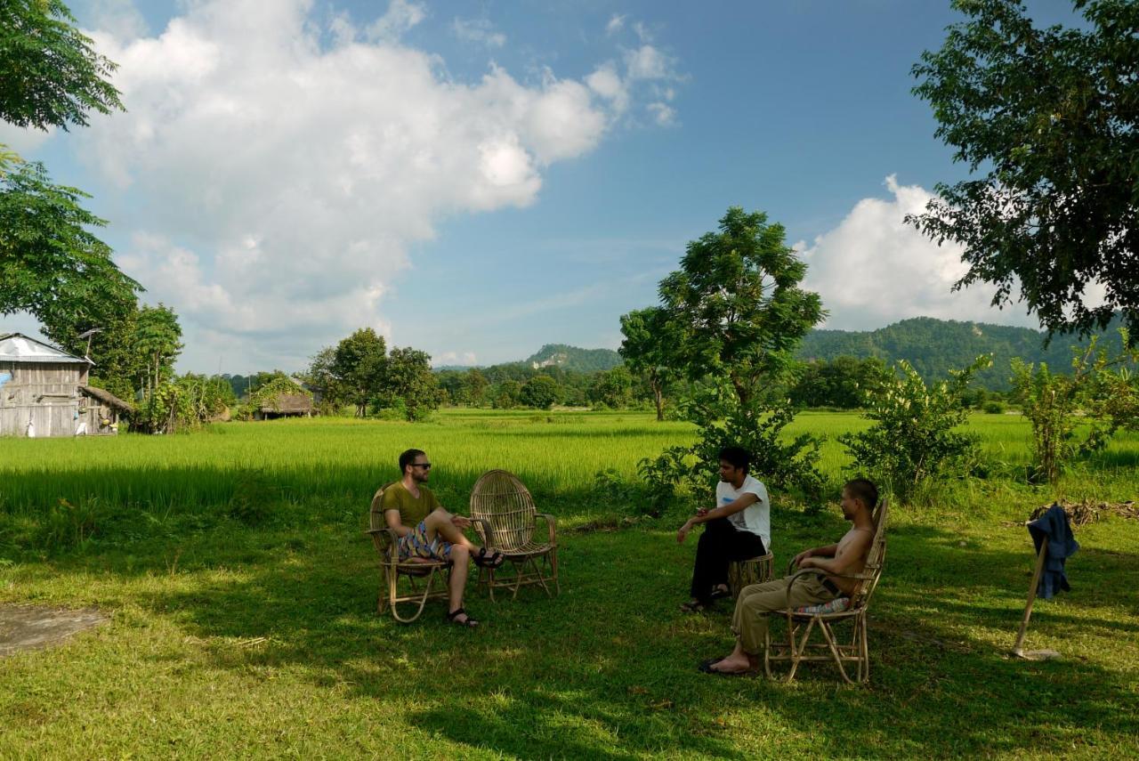 Shanta Ghar A Rustic Guesthouse Chitwan Esterno foto