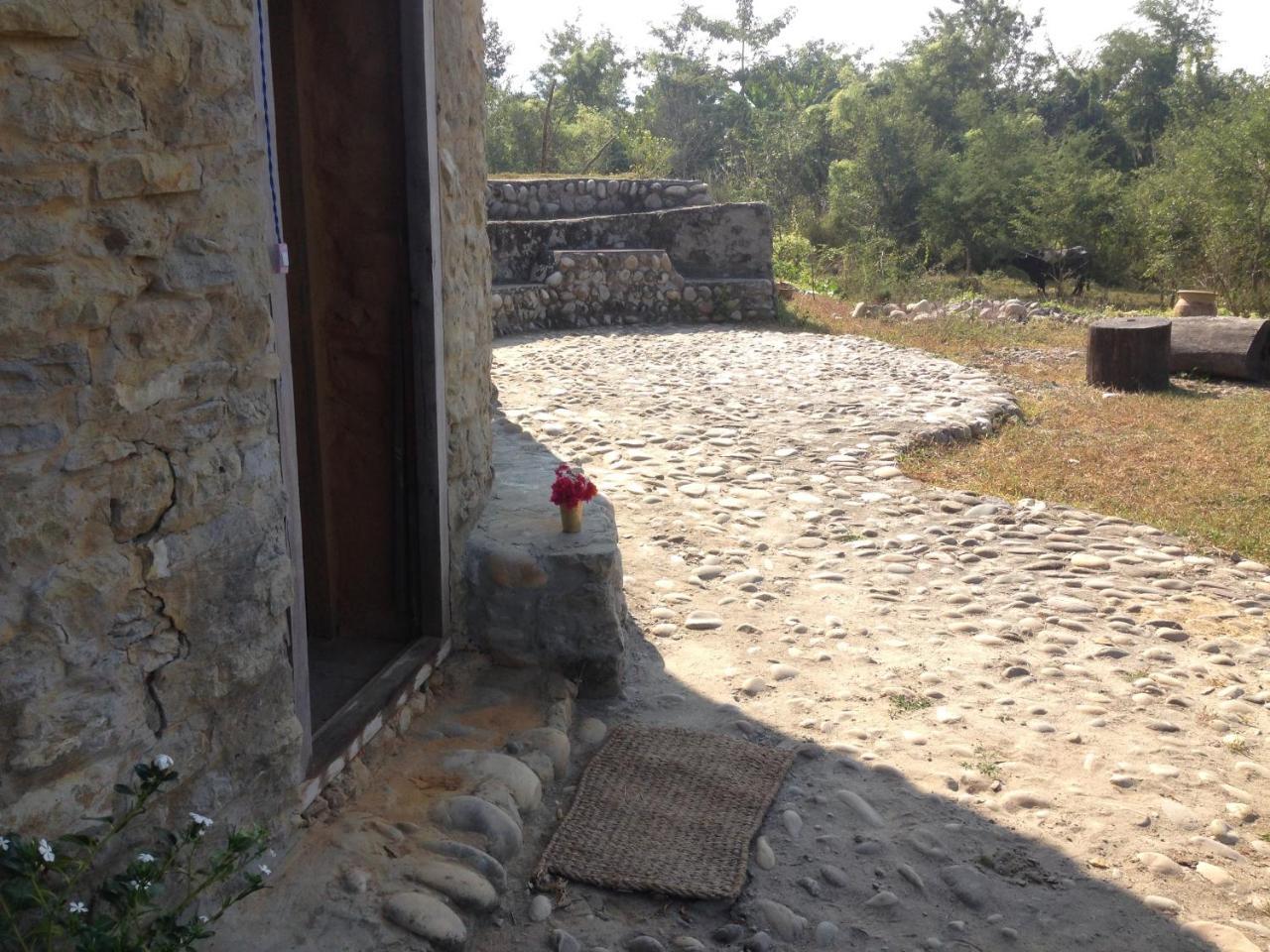 Shanta Ghar A Rustic Guesthouse Chitwan Esterno foto